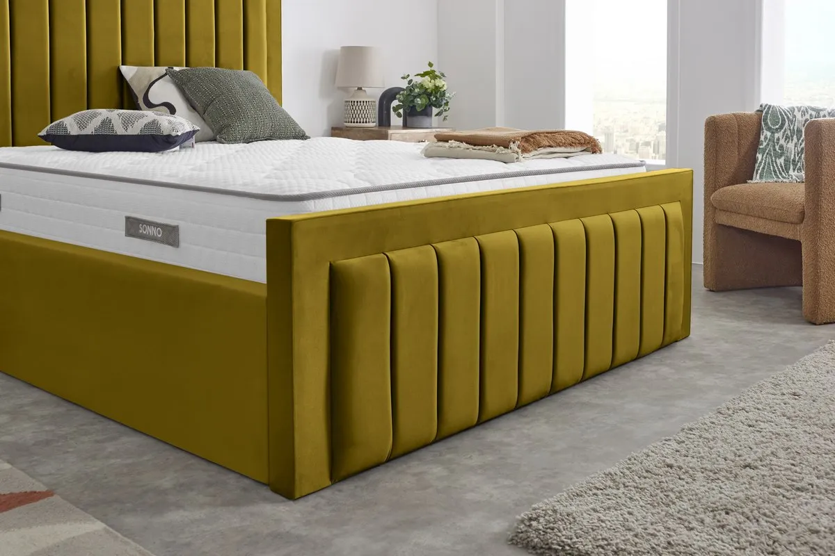 Hamilton Upholstered Bed
