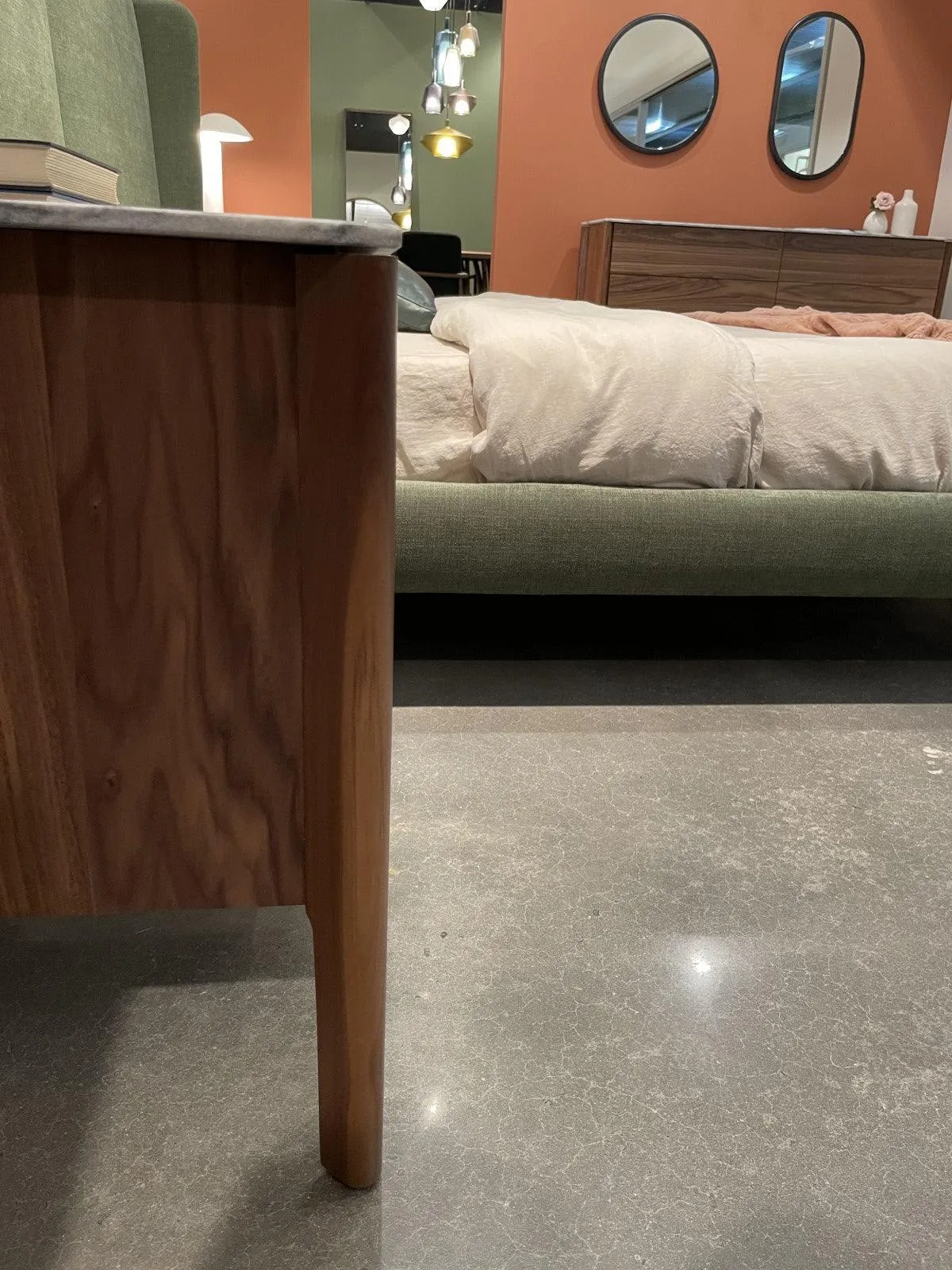 Lewis Bed