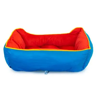 Superman Pet Bed, Medium, DC Comics Dog Bed - Comfort and Style for Your Super Pup